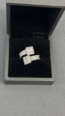 Moissanite Ring #005