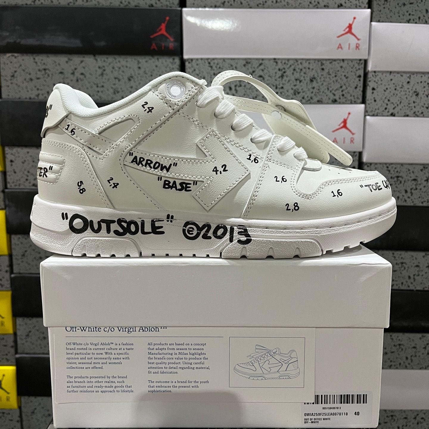 OFF-WHITE Out of Office White/Black