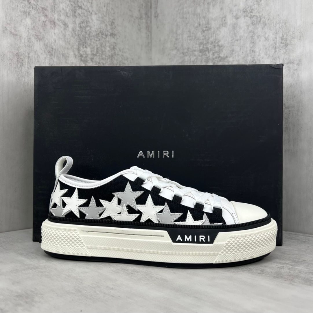 AM Low White / Black Stars