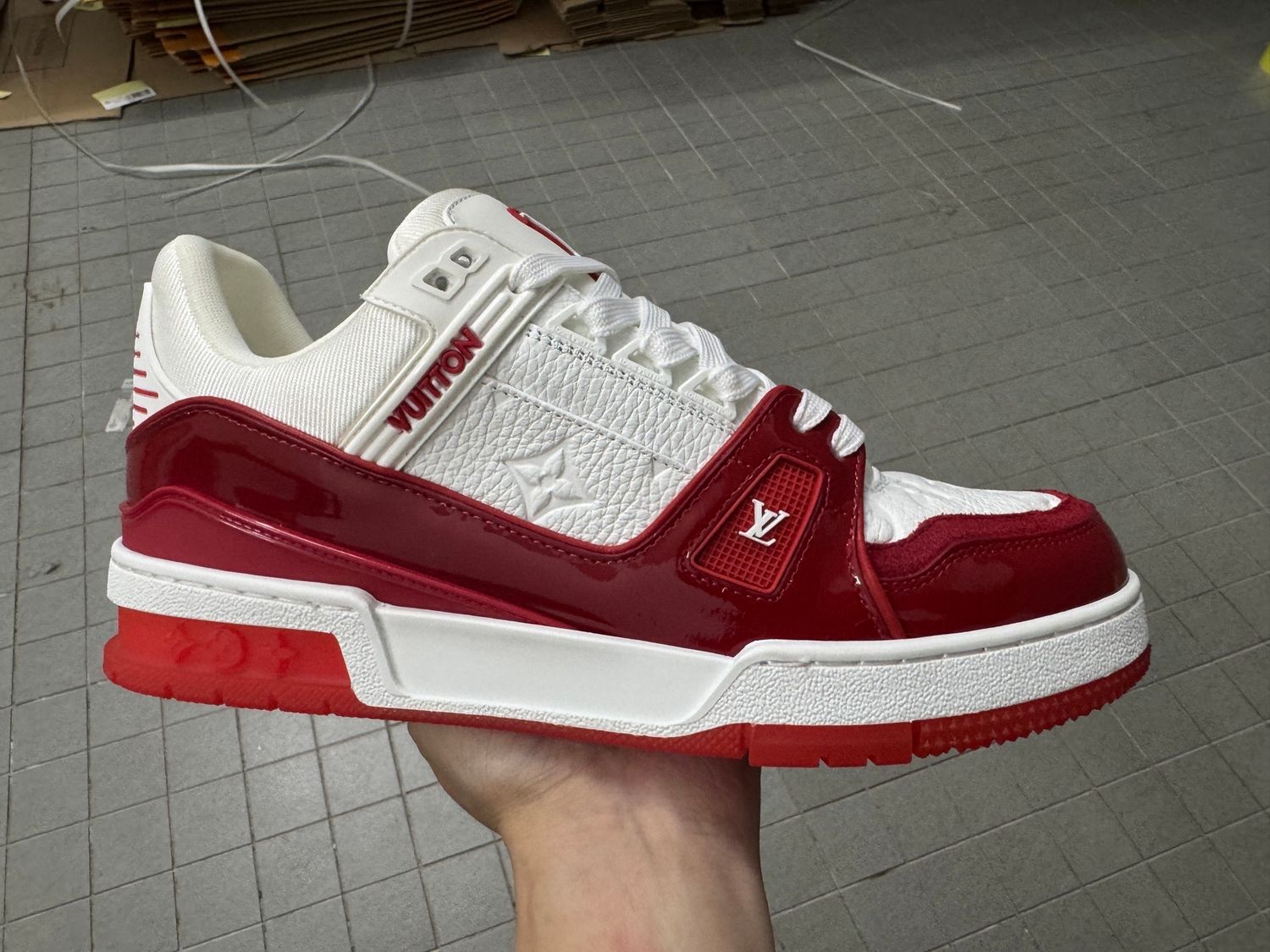 LV Trainer White Red Multi