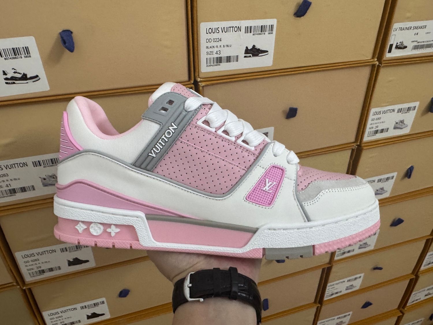 LV Trainer Pink R