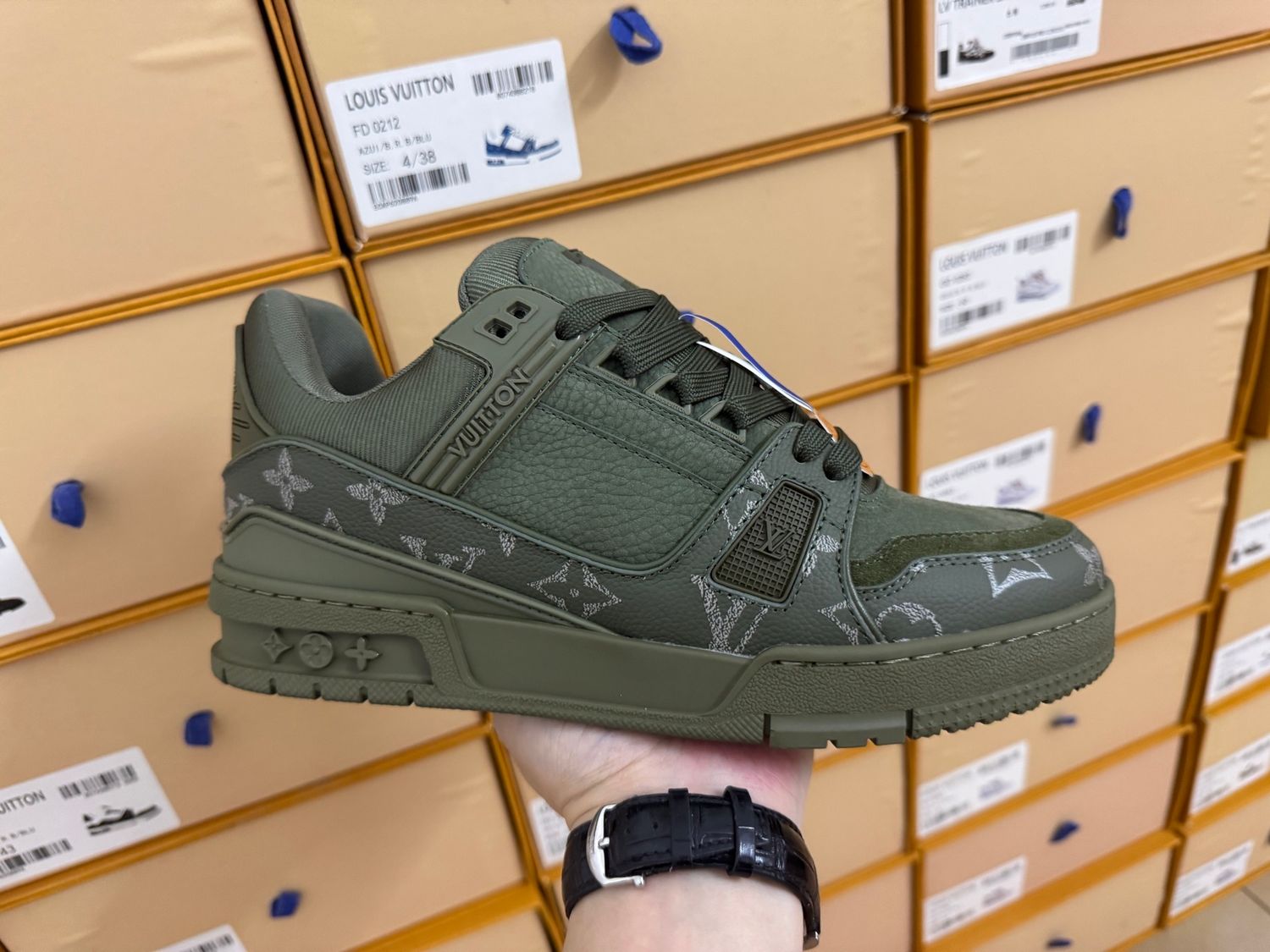 LV Trainer Green Mult