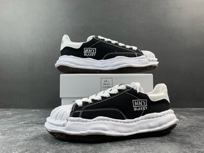 Maison Mihara Yasuhiro White/Black 2