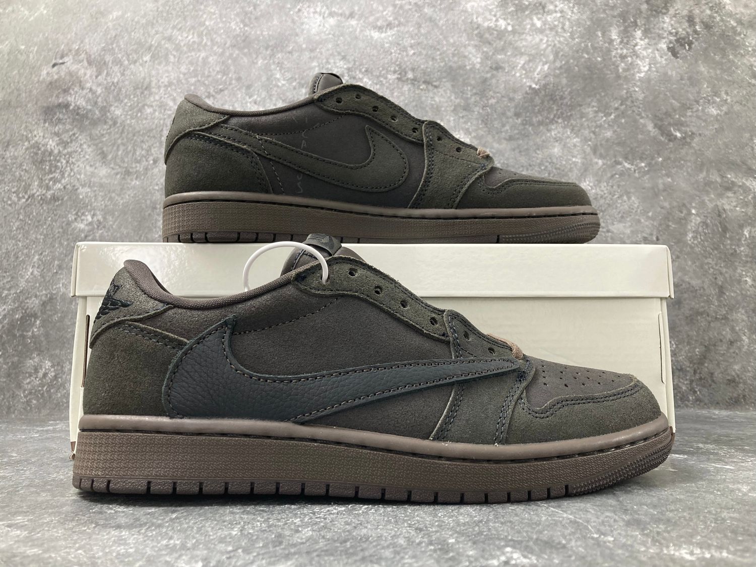 AJ1 Low Velvet Brown