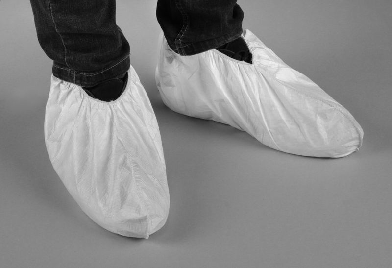 Calzari in Tyvek bianco Calzari in Tyvek bianco