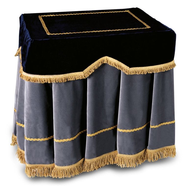 Copritavolo in velluto modello Opale Copritavolo in velluto modello Opale