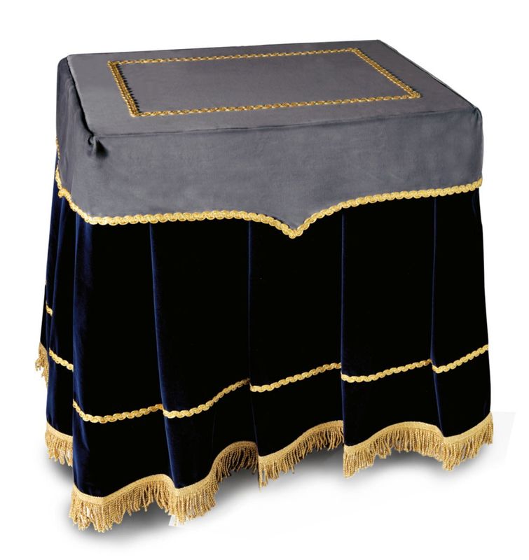 Copritavolo in velluto modello Rubino Copritavolo in velluto modello Rubino