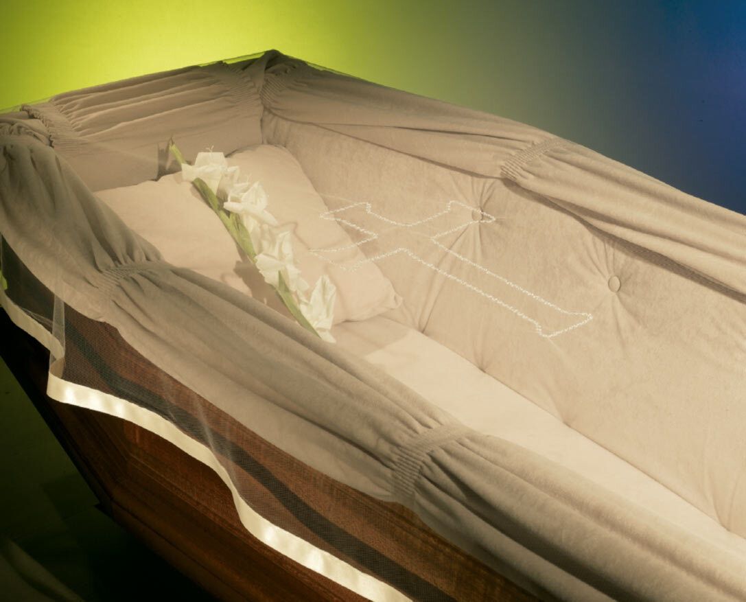 Velo coprisalma con ricamo croce con nastro in raso beige