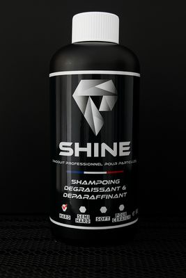 Shampoing dégraissant &amp; deparaffinant