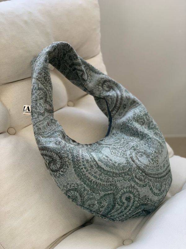 Ariel Cosmos Bag