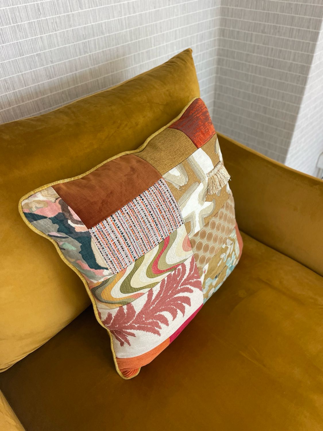 Aurelia Cushion