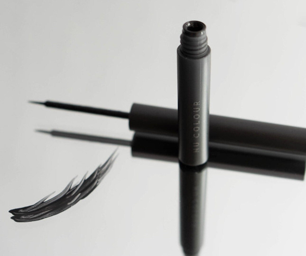 Liquid Eye Liner