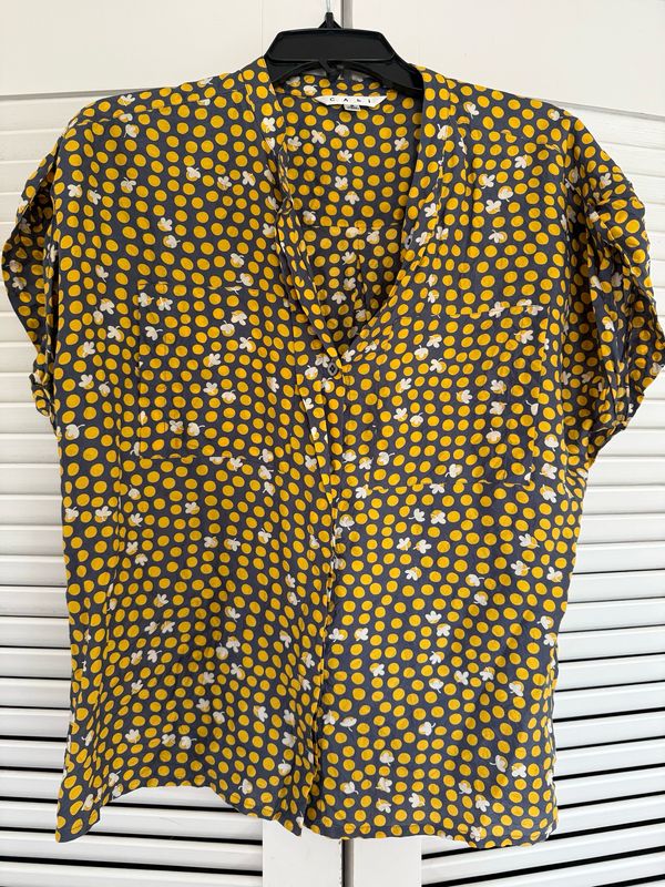 cabi Yellow Dot Top - Small