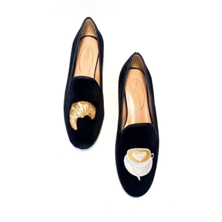 LOAFERS TERCIOPELO NEGRO, COFFEE AND CROISSANT