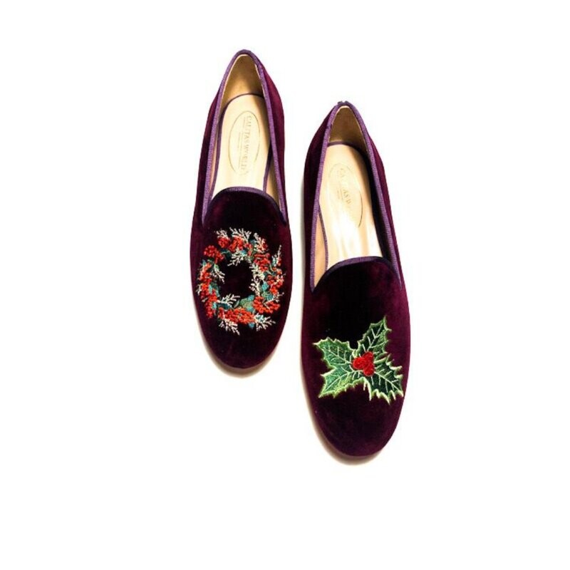LOAFERS CHRISTMAS EDITION, TERCIOPELO VINO 110TX R53, CHRISTMAS WREATH AND HOLLY