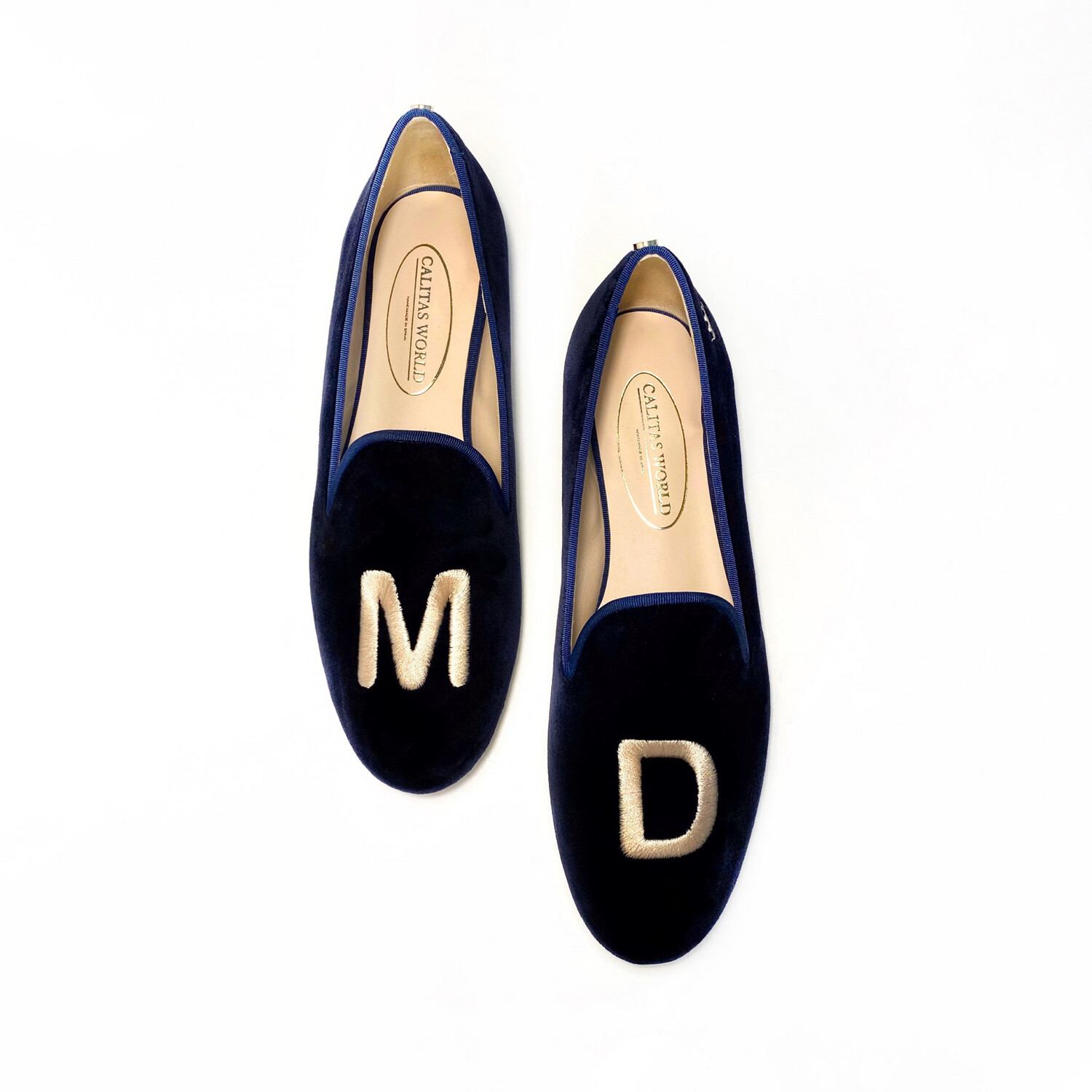 LOAFERS TERCIOPELO AZUL MARINO 9CO R22 , INICIALES EN BEIGE (BOLD) CON CORONA EN EL TALÓN