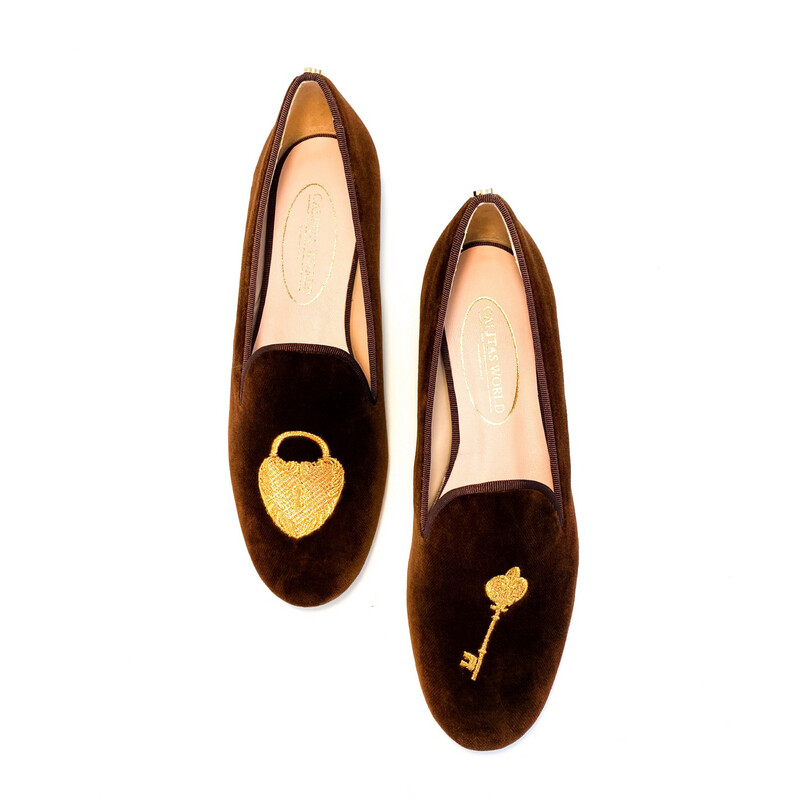 ​LOAFERS TERCIOPELO MARRÓN 16TX, THE KEY OF MY HEART