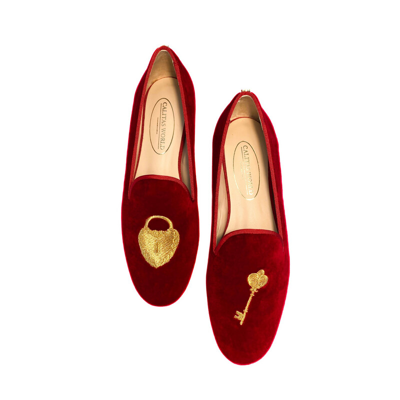 ​LOAFERS TERCIOPELO ROJO, THE KEY OF MY HEART