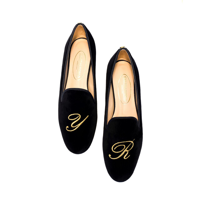 ​LOAFERS TERCIOPELO NEGRO , INICIALES EN ORO