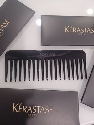 Kérastase pettine per capelli  ricci
