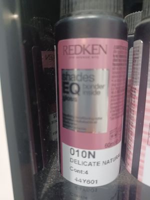 Redken shades 010n