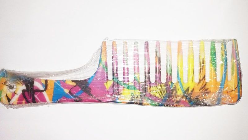 Pettine in plastica  x districare i capelli