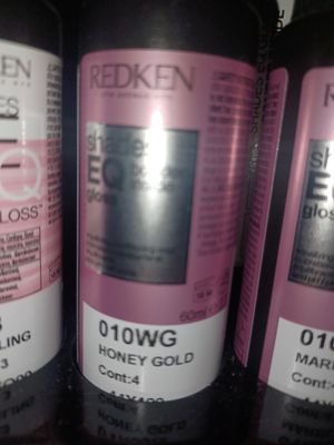 Redken Shades. 010 wg Redken Shades. 010 wg