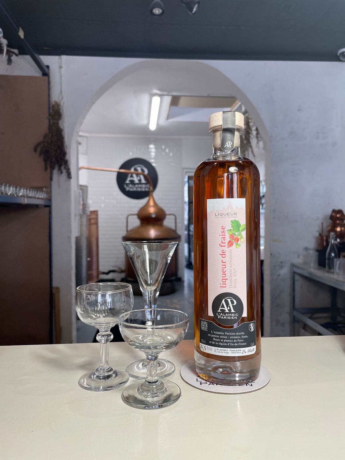 FRAISE - liqueur des toits de Paris