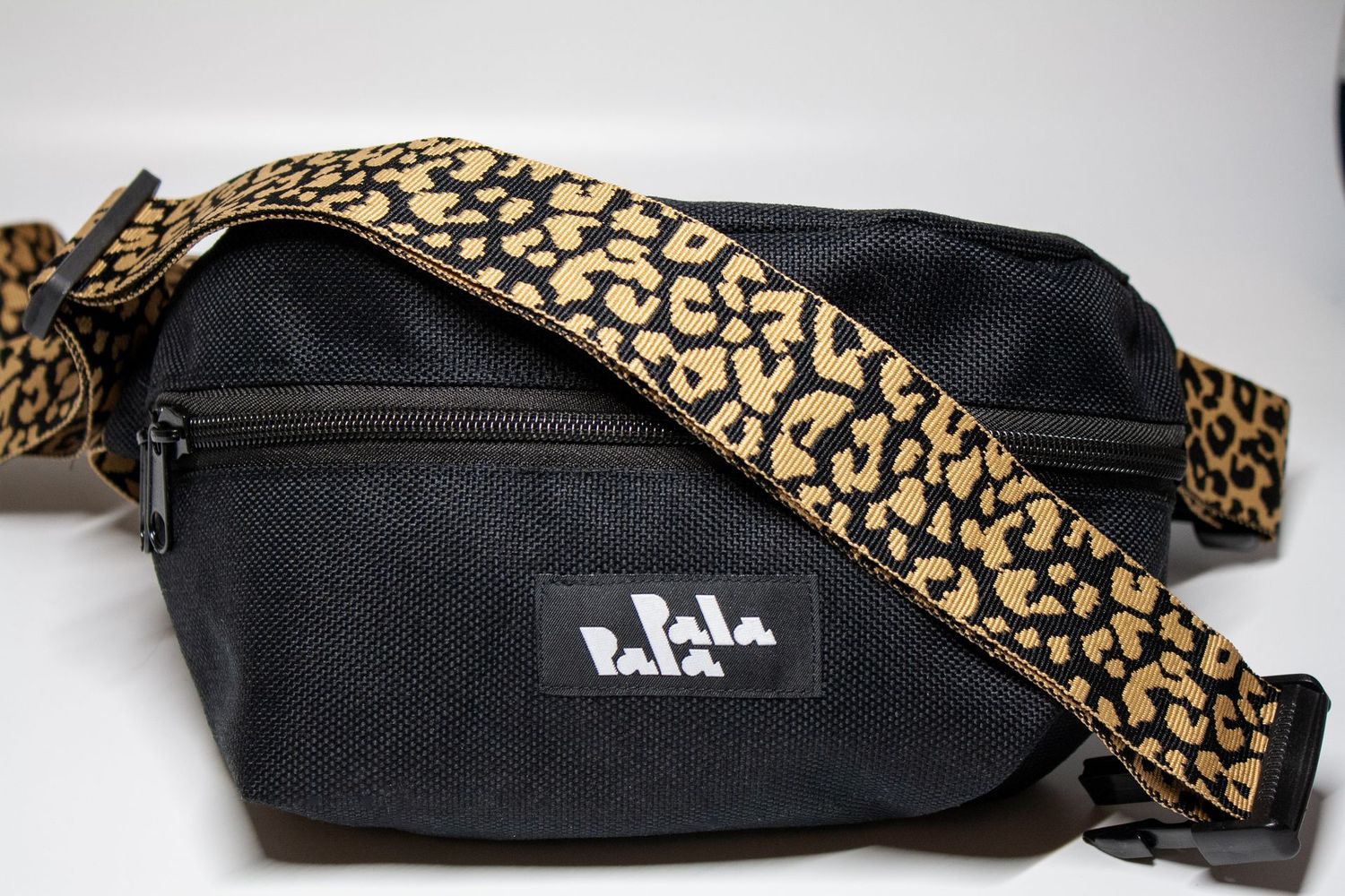 Bauchtasche schwarz-leo