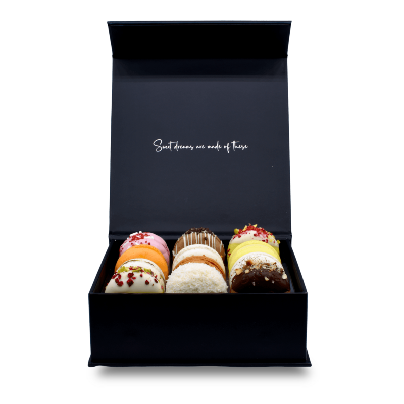 Custom Macarons Box (12 pieces)