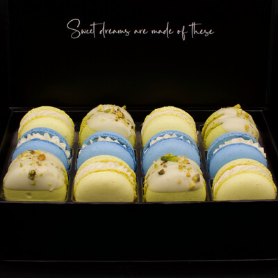 "Miss You ❤️‍🩹"  Macarons Gift Box