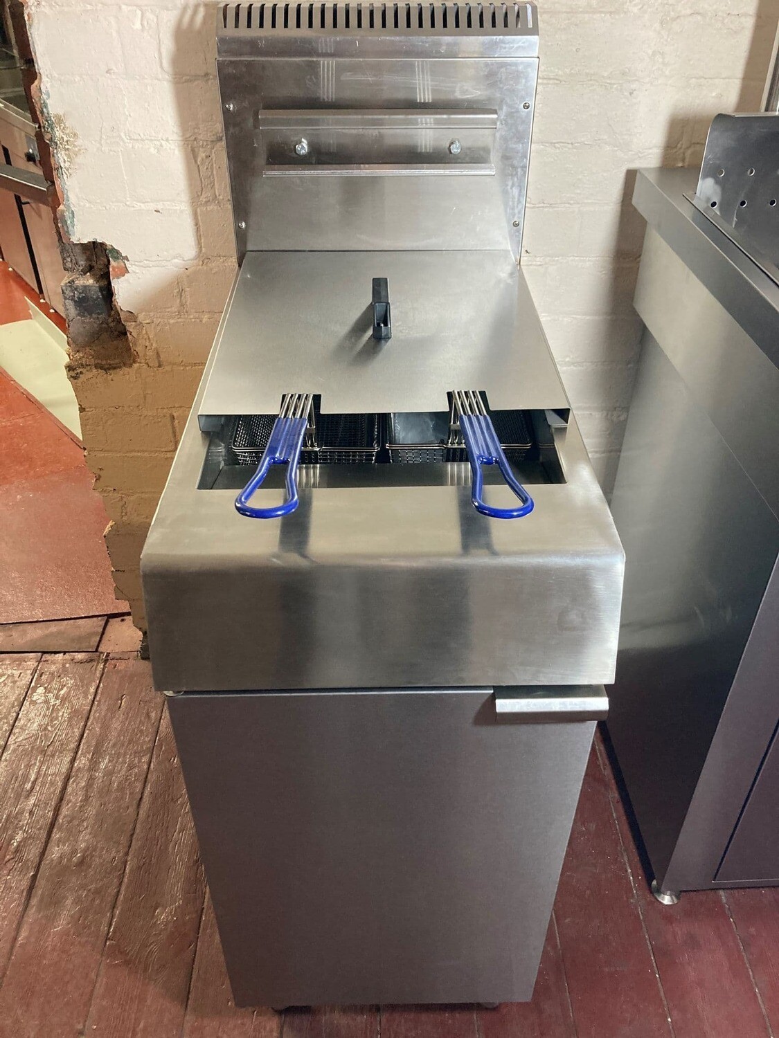 ACE Natural Gas Single Tank Double Basket Fryer *BRAND NEW*