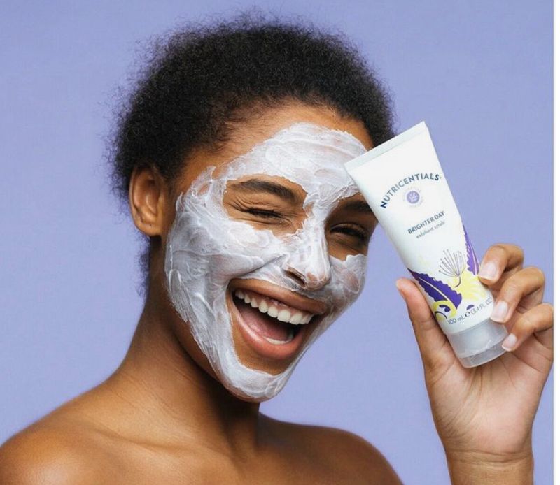 Nutricentials® Bioadaptive Skin Care™ Brighter Day Exfoliant Scrub