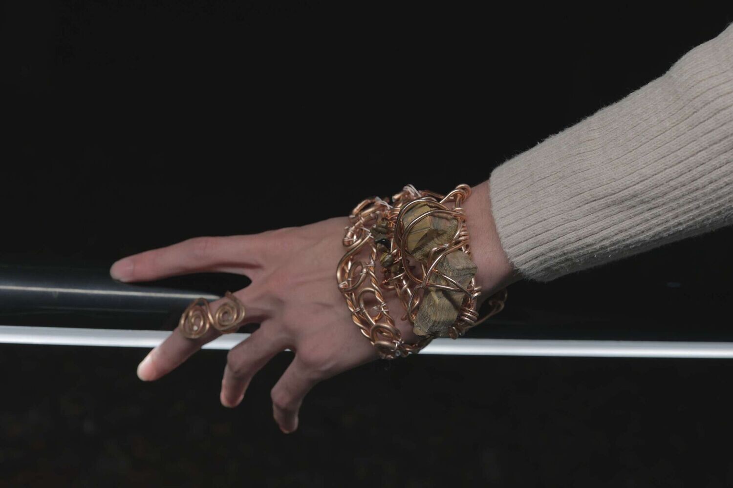 COPPER BRACELET WITH STONES