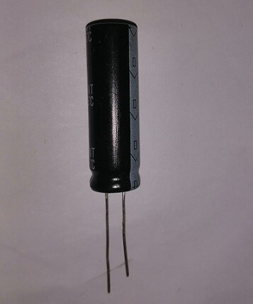 2700uF 16V electrolytic capacitor