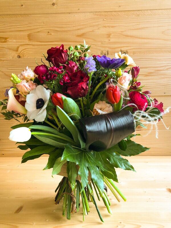 Bouquet di rose e fiori misti