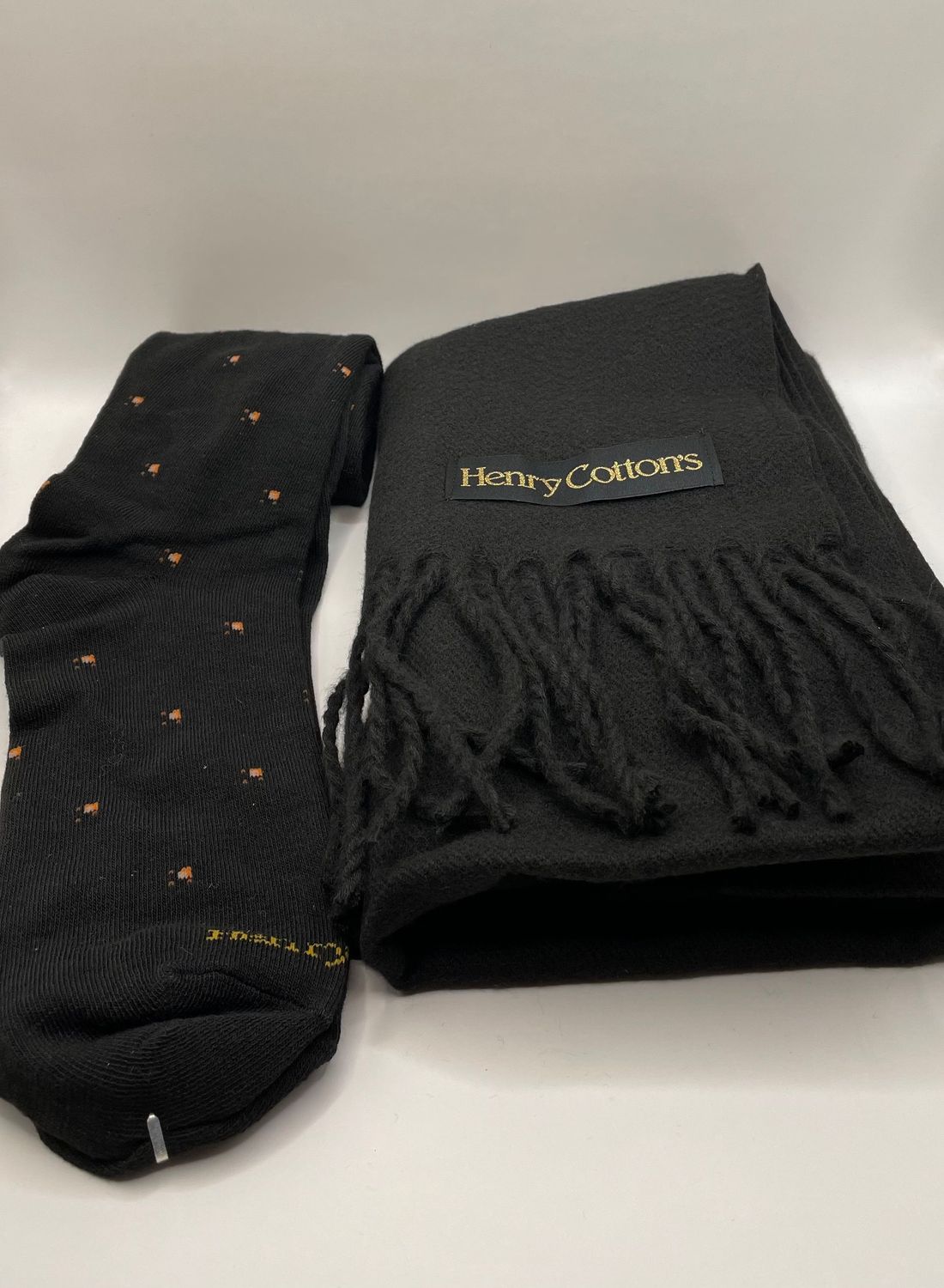 Cofanetto calze + sciarpa Cofanetto calze + sciarpa