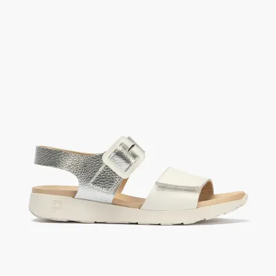 Sandalo Sporty-Chic - Comfort e Lucentezza Sandalo Sporty-Chic - Comfort e Lucentezza