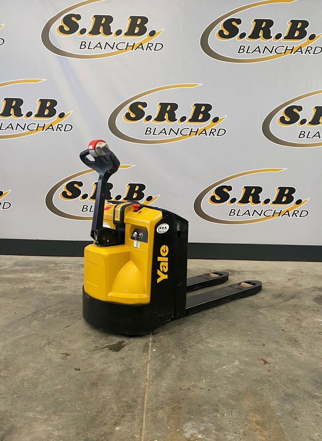 YALE - MP 16