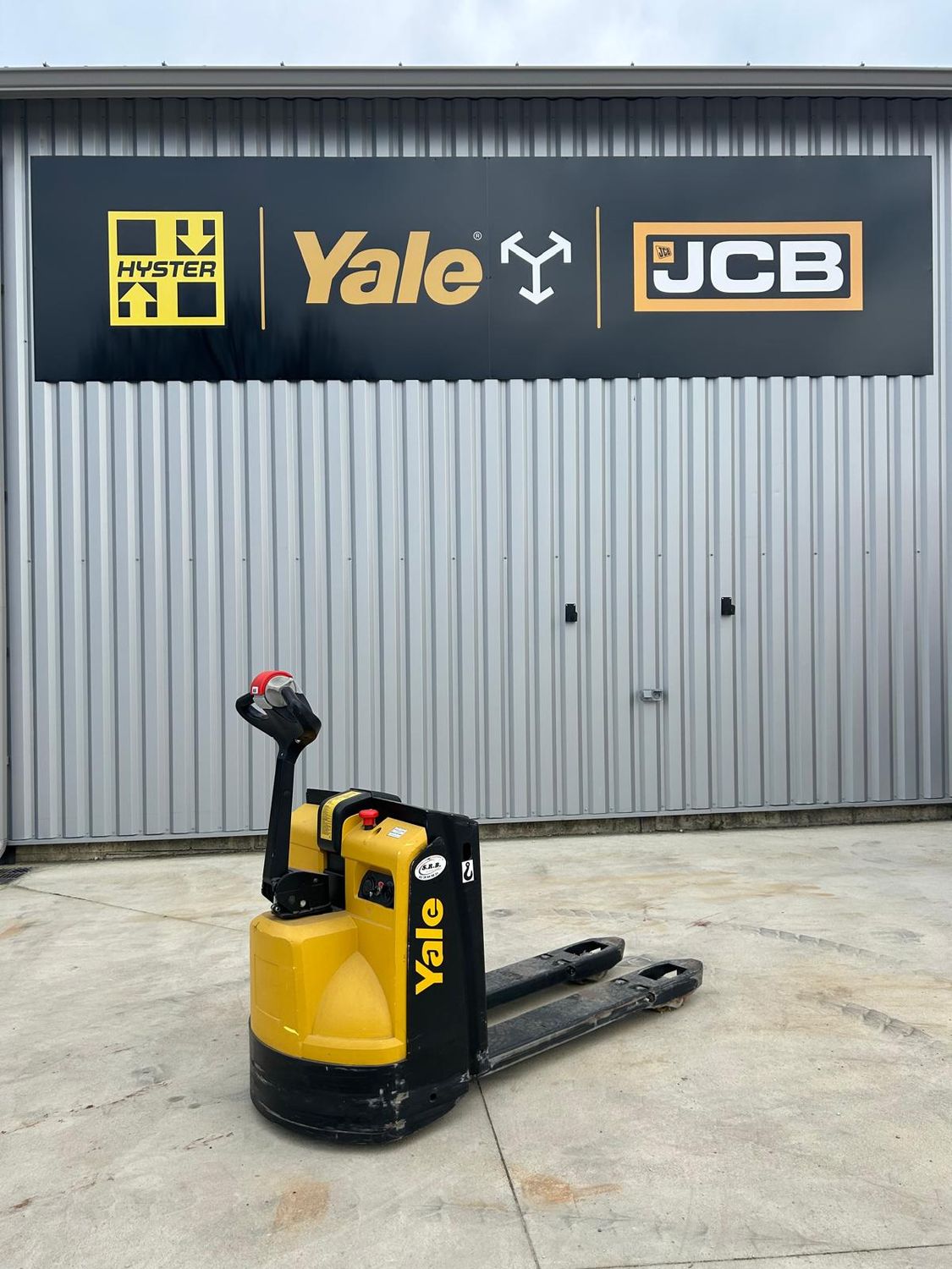 YALE - MP16 YALE - MP16