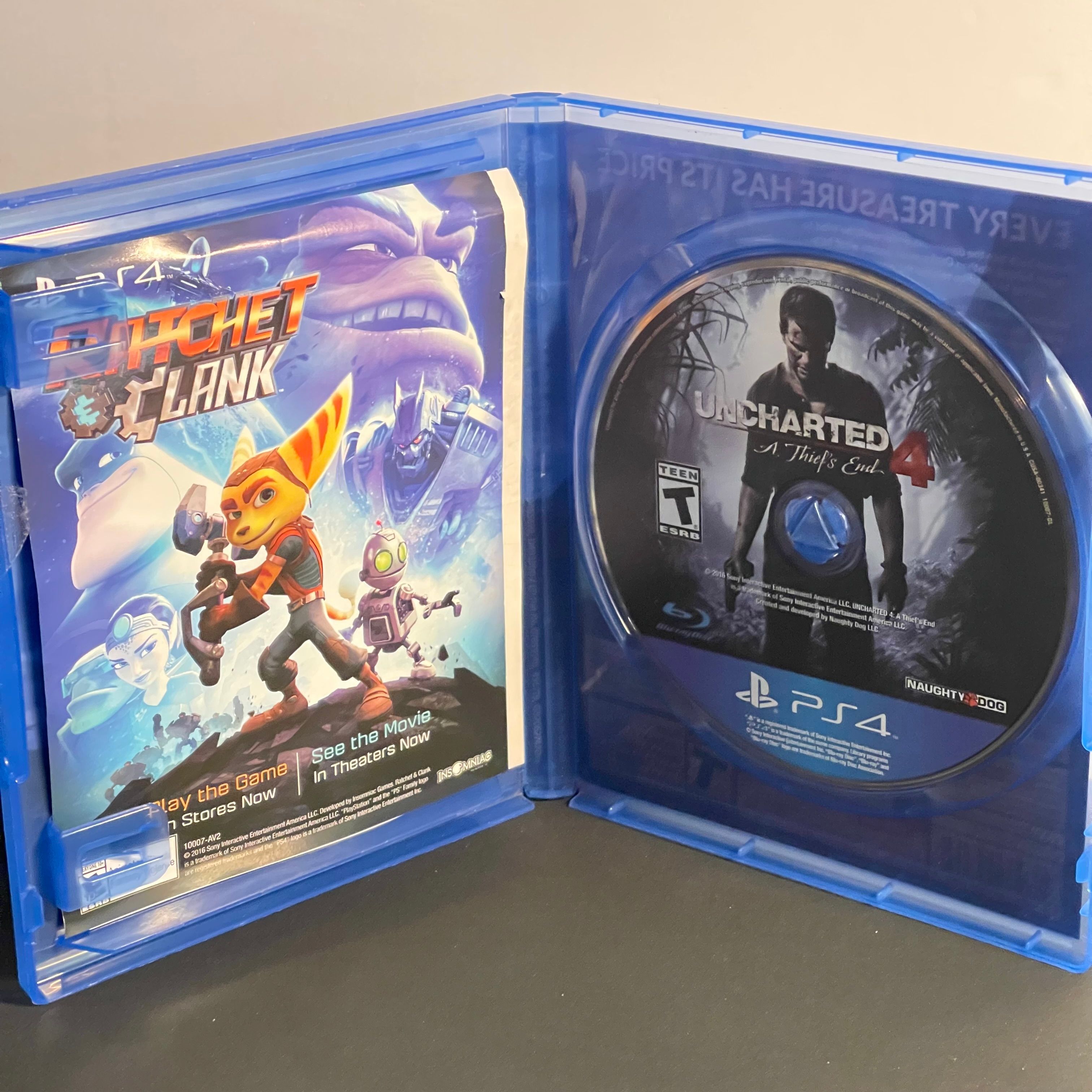 Uncharted 4 A Thief's End | PS4 | CIB