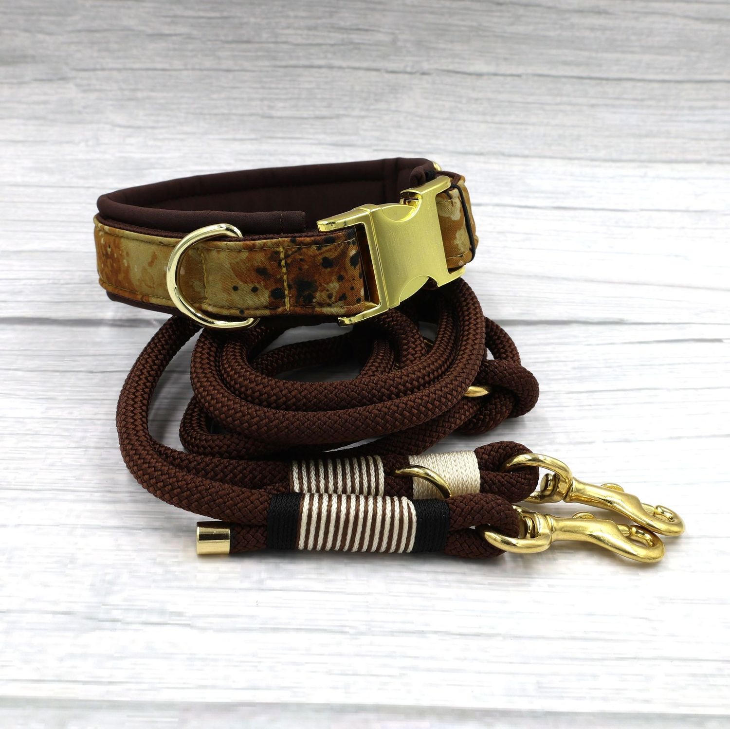 Halsband und Leine Halsband und Leine