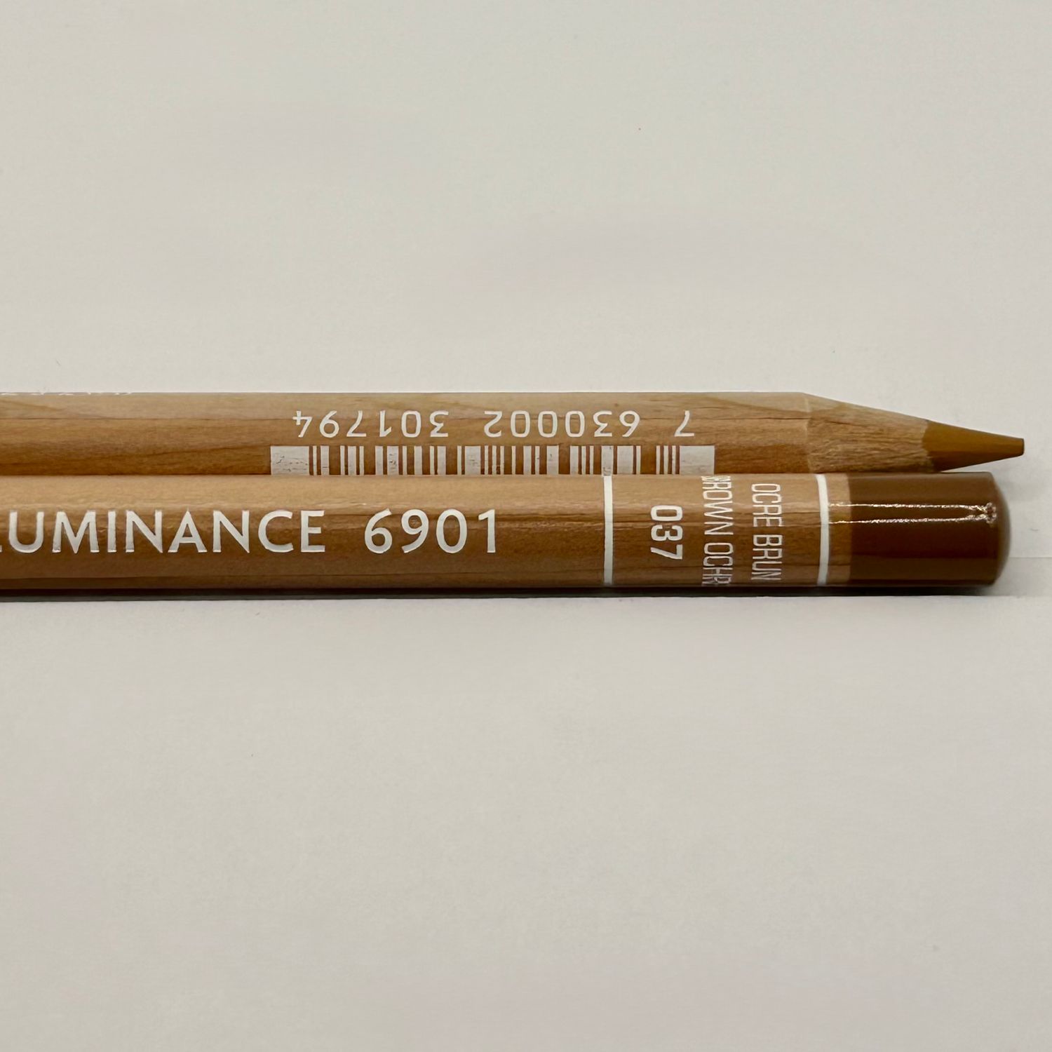 Caran D'Ache Luminance, Colour: 037 Brown Ochre - Caran D'Ache Luminance