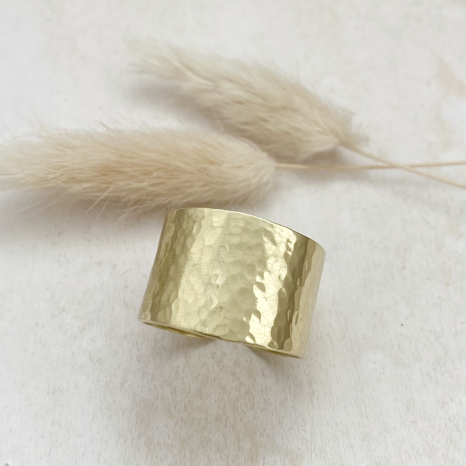 Brass ring - Hammered - 15mm