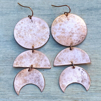 Copper moon phase earrings - Medium
