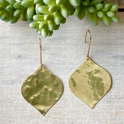 Brass Ogee dangle earrings - Hammered