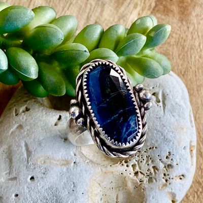 Sterling Silver &amp; Blue Kyanite ring - Adjustable
