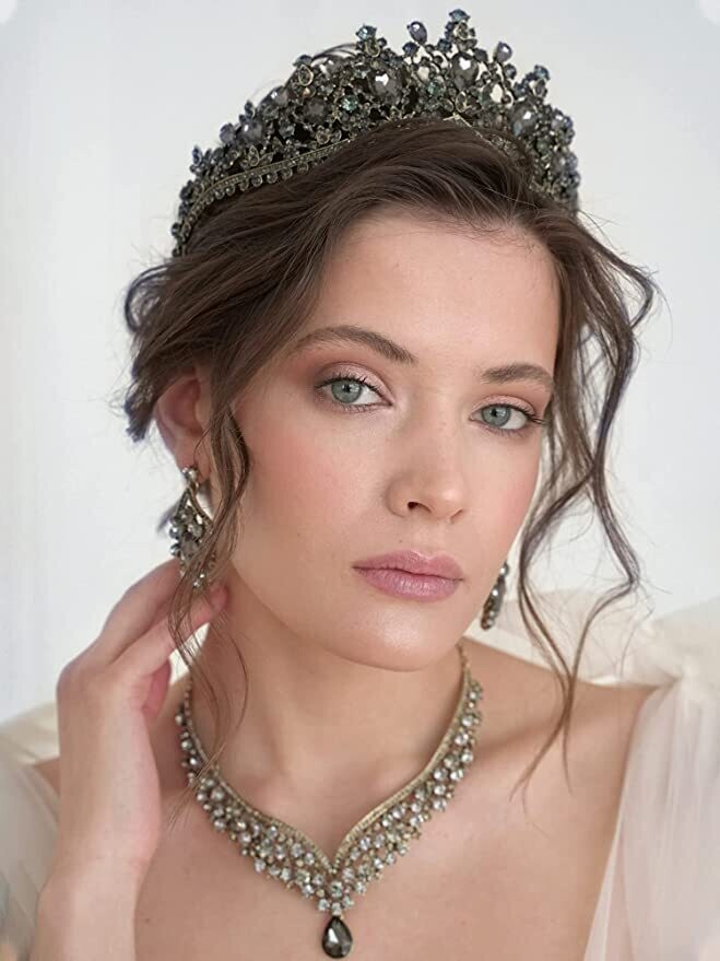 Swarovski Crystal Rhinestone Bling Tiara Set: Necklace &amp; Earrings