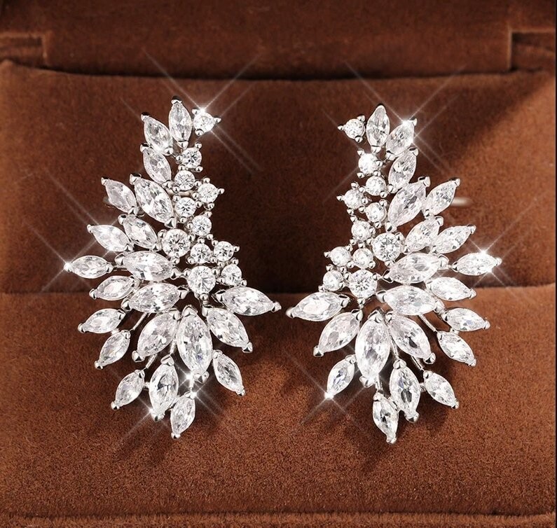 Swarovski Crystal Rhinestone Bling Pierced Earring s