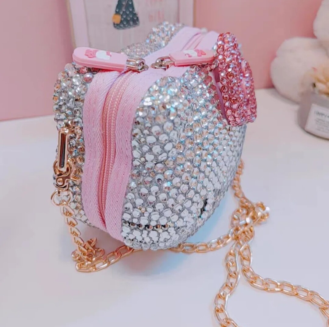 Swarovski Crystal Rhinestone Bling Hello Kitty Purse